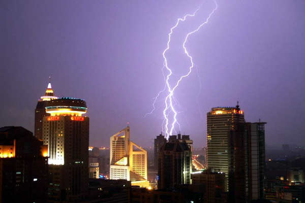 樓宇自控系統(tǒng)的雷電防護(hù)!(圖1) 樓宇自控系統(tǒng)的雷電防護(hù)!(圖1)